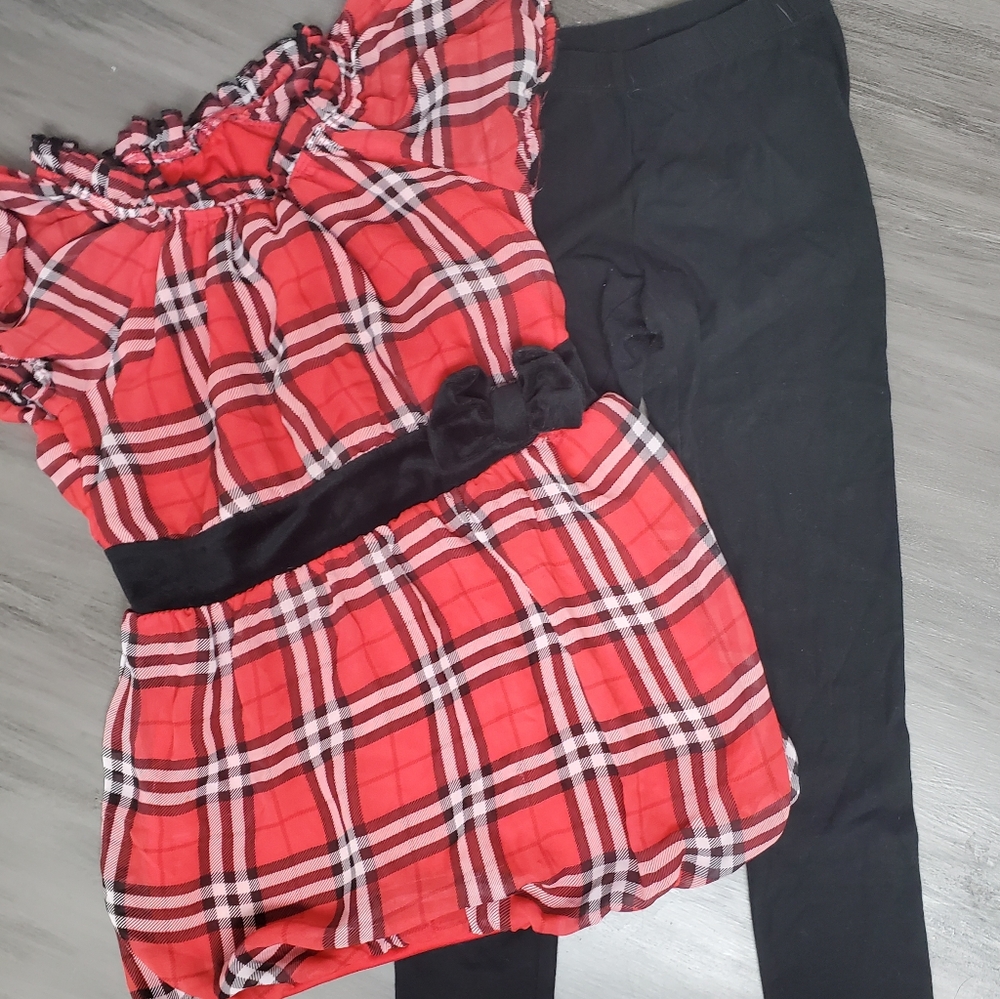 Girl's Plaid Top with Black Leggings size Small